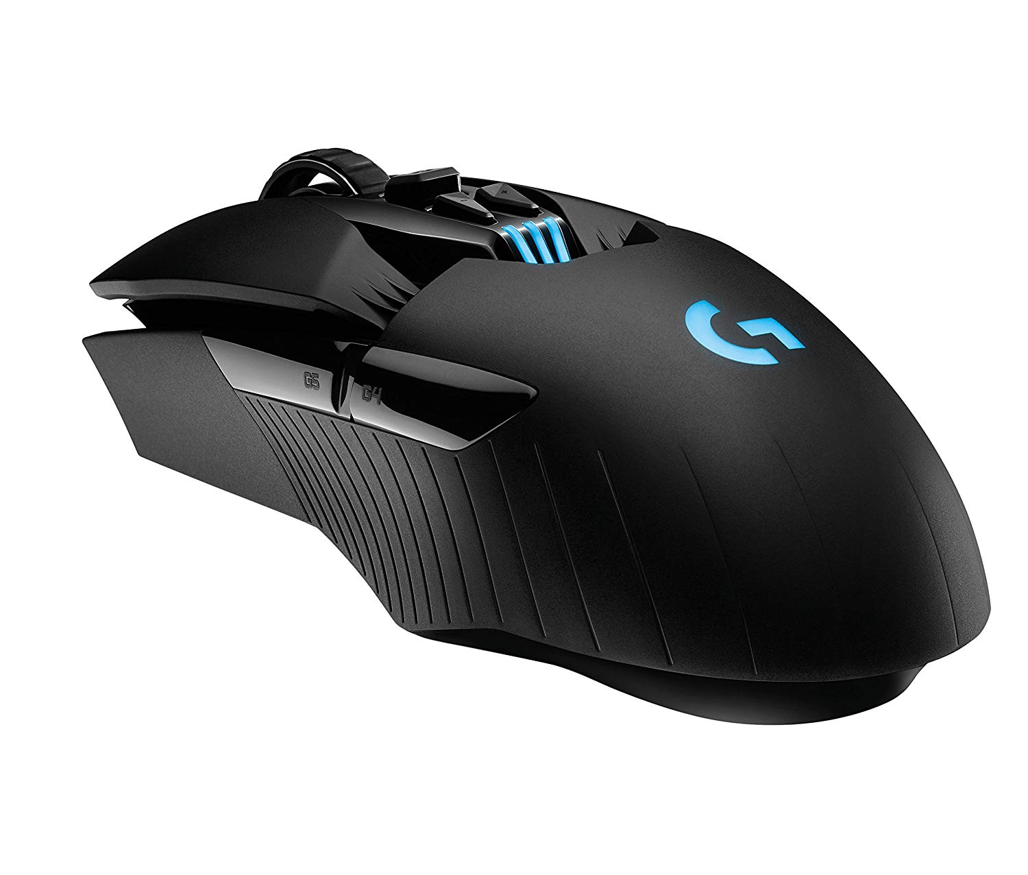 the logitech g903 is a great gaming mouse for competitive games such as Overwatch
